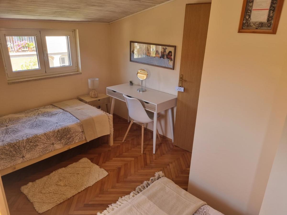 Greenview Apartment With Parking Rovinj Buitenkant foto